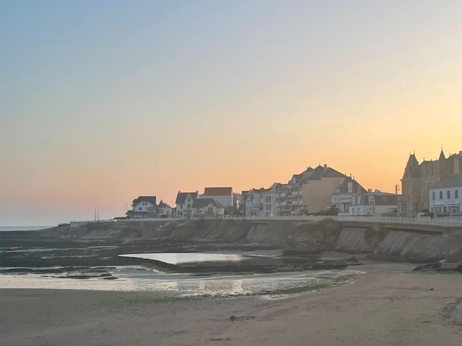 Studio En Residence La Baie De L Adon Saint-Gilles-Croix-de-Vie Exterior foto
